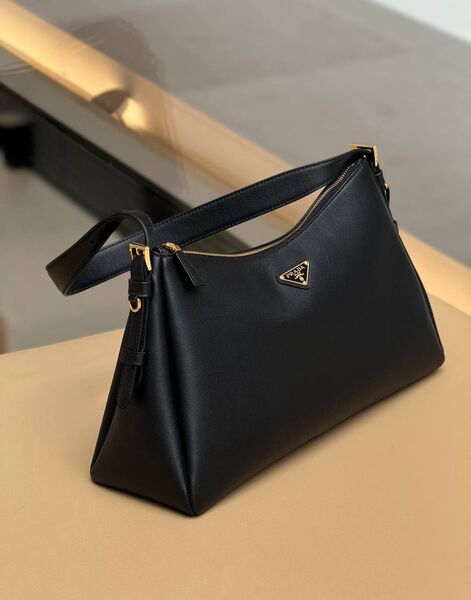 Сумка Prada женский кожа черный 158389-5