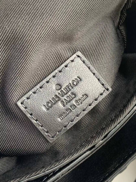 Мужская сумка мессенджер Louis Vuitton мужской кожа черный 143069-9