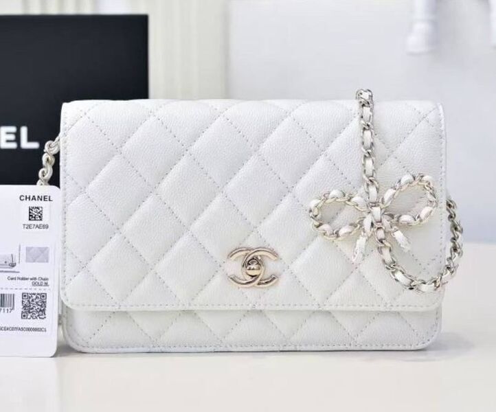 Сумка Chanel женский кожа белый 174289