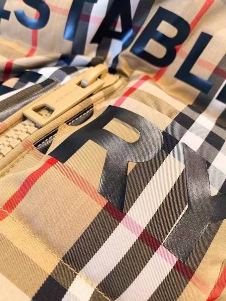 Жилет Burberry женский бежевый 22330-6