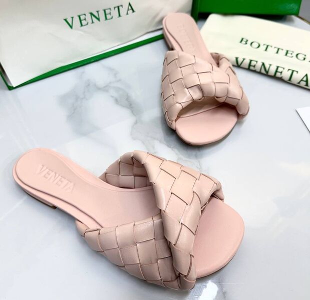 Шлепки Bottega Veneta женский кожа розовый 187743