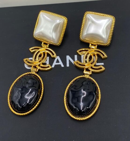 Серьги Chanel 70652