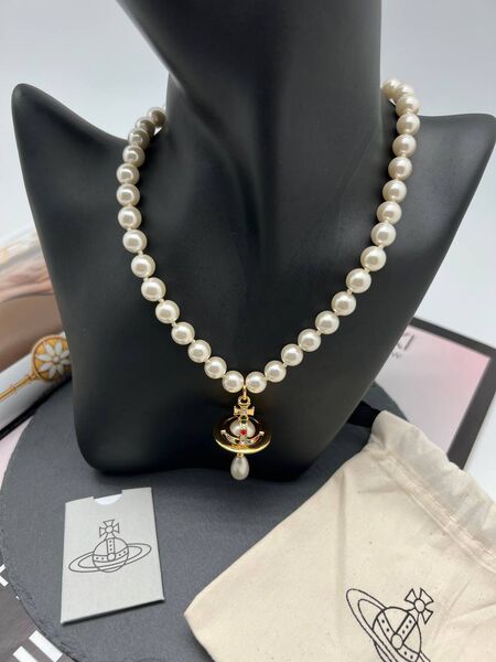 Колье Vivienne Westwood белый 175333