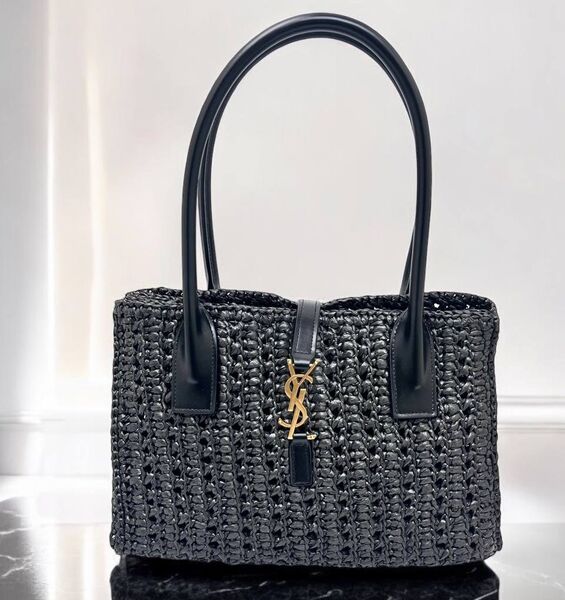 Сумка Saint Laurent женский кожа черный 156325
