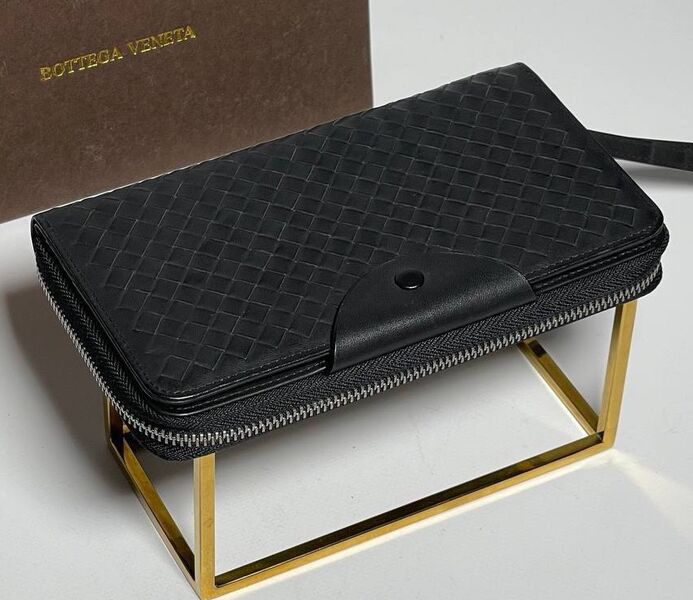 Мужской кошелек Bottega Veneta мужской кожа черный 152786