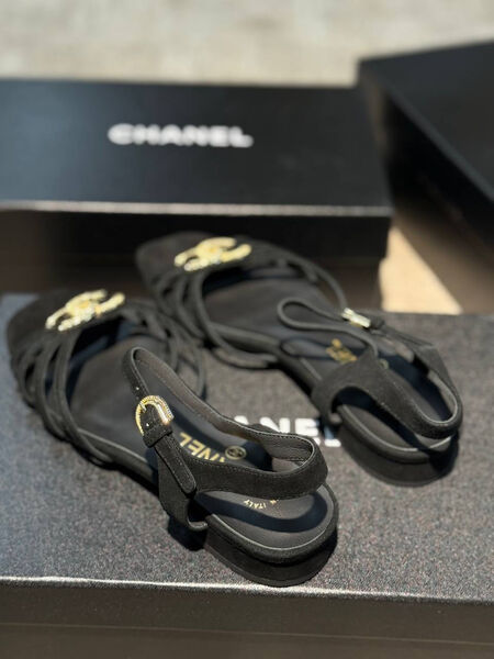 Босоножки Chanel женский замша черный 190874-3