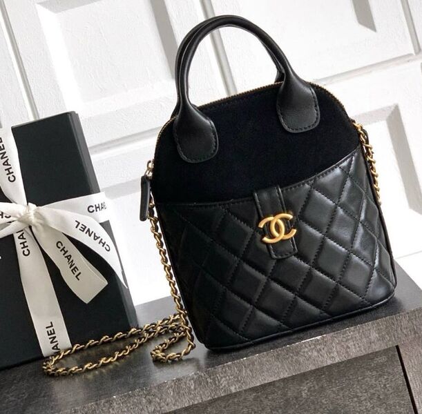 Сумка Chanel женский кожа черный 195889