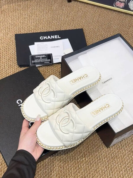 Шлепки Chanel женский кожа белый 192473-2