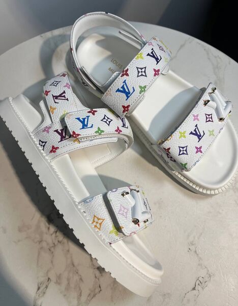 Сандалии Louis Vuitton женский кожа белый 185511