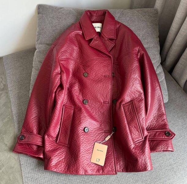 Куртка Miu Miu женский кожа бордовый 162346