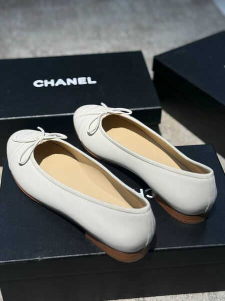 Балетки Chanel женский кожа белый 191326-3