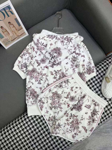 Костюм Christian Dior женский белый 148070