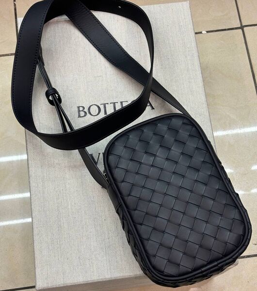 Мужская сумка мессенджер Bottega Veneta мужской кожа черный 170726