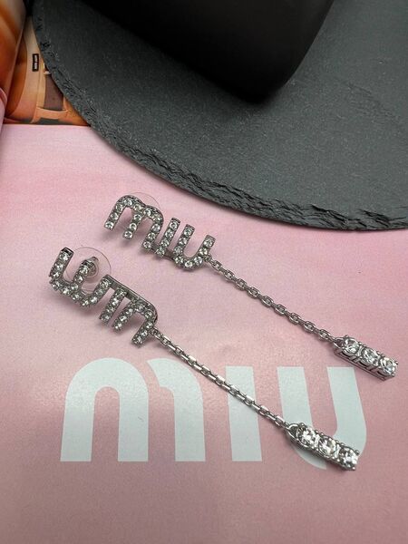 Серьги Miu Miu графитовый 175335