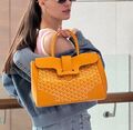 Сумка Goyard женский кожа chèvre горчичный 193888