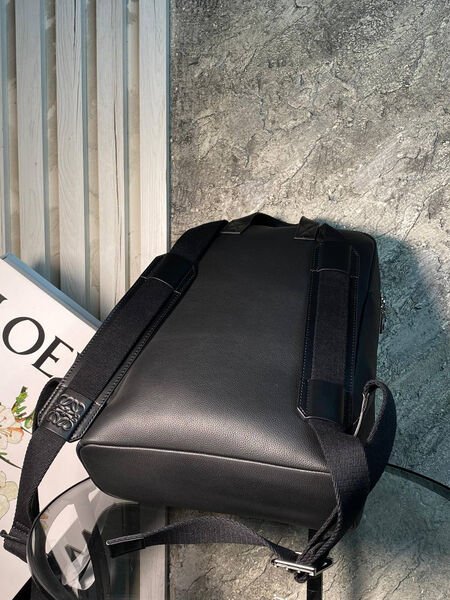 Мужской рюкзак Loewe мужской кожа черный 136553-8