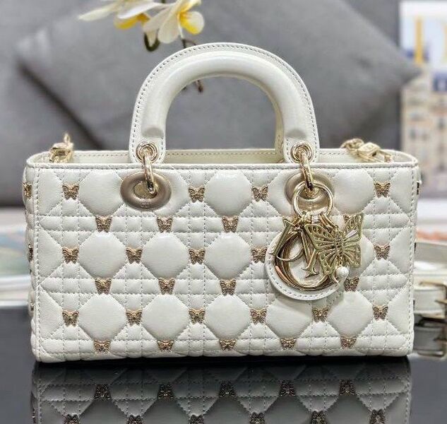 Сумка Christian Dior Lady женский кожа белый 134088