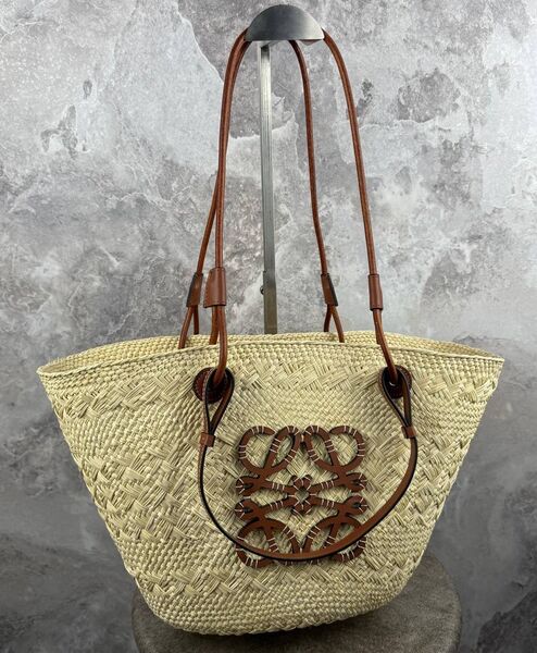 Сумка Loewe женский смола бежевый 187369