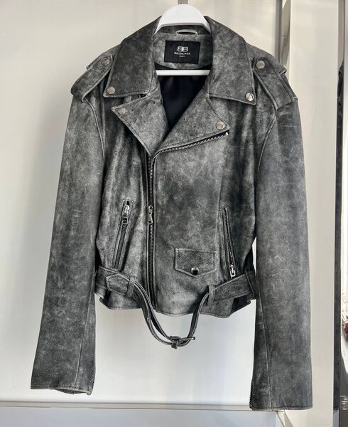 Куртка Balenciaga женский кожа графитовый 141603
