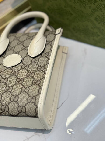 Сумка Gucci Jumbo Gg Mini женский канва monogram молочный 137913-7