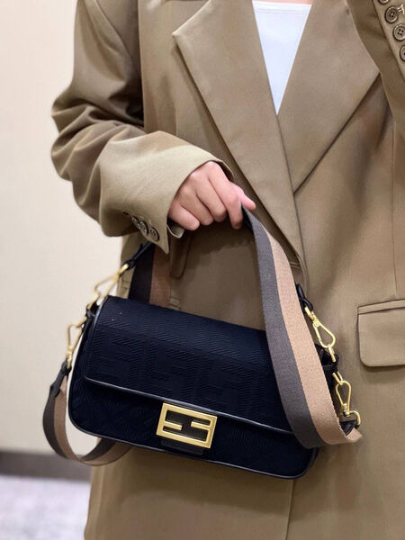 Сумка Fendi Baguette женский текстиль черный 142098-2
