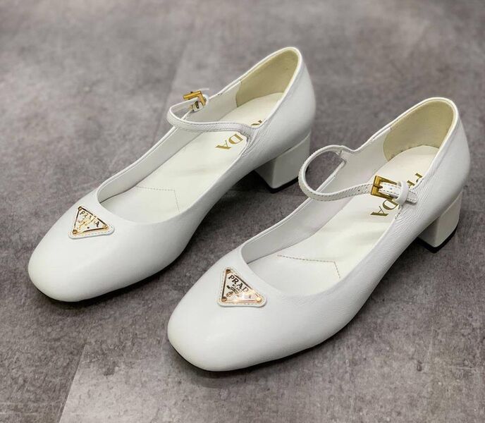 Туфли Prada женский кожа белый 197244