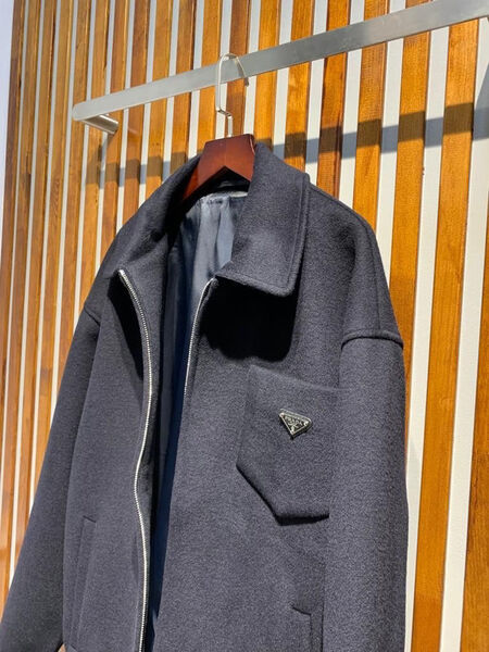 Куртка Prada женский черный 124941-3