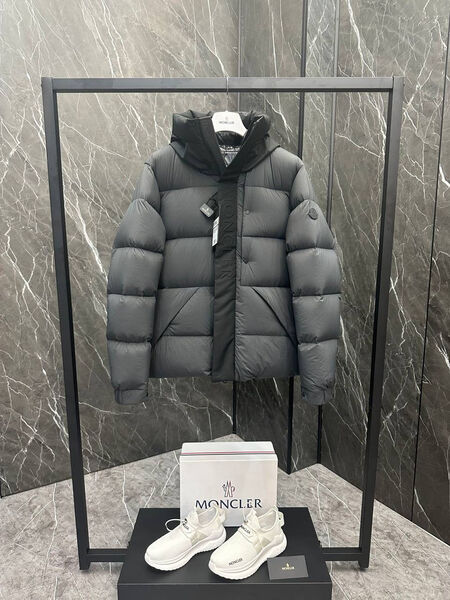 Мужской пуховик Moncler мужской графитовый 201795-8