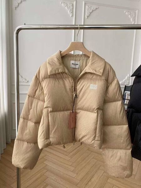 Пуховик Miu Miu женский бежевый 164410-2