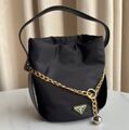 Сумка Prada женский нейлон черный 189595-1