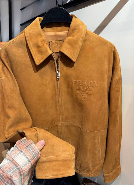 Куртка Prada женский замша бежевый 198105