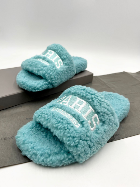 Тапочки Balenciaga женский натуральный мех бирюзовый 78063-3