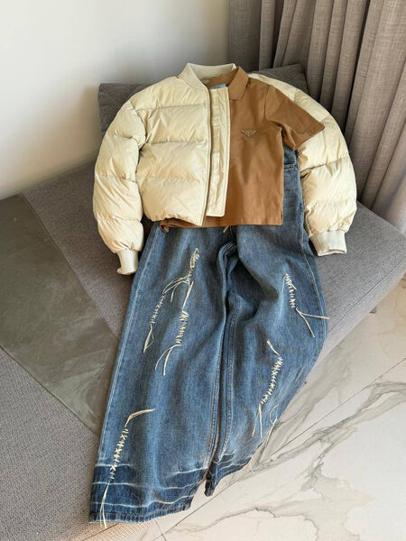 Пуховик Acne Studios женский бежевый 164526-4