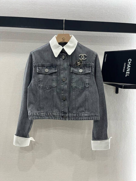 Костюм Chanel женский графитовый 181302-3