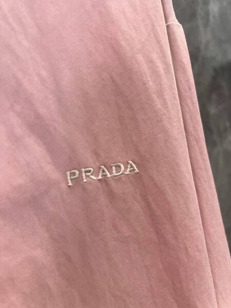 Ветровка Prada женский розовый 193395-3