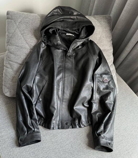 Куртка Brunello Cucinelli женский кожа черный 156777