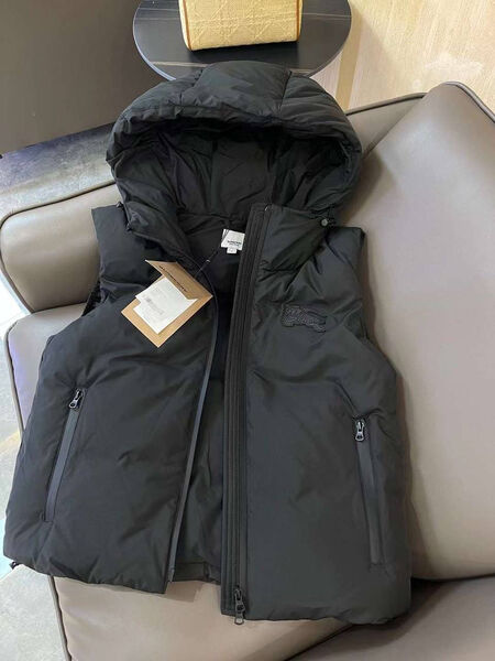 Жилет Burberry женский черный 200252-5
