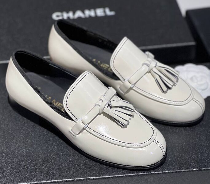 Лоферы Chanel женский кожа белый 146276