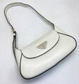 Сумка Prada женский кожа swift белый 149595
