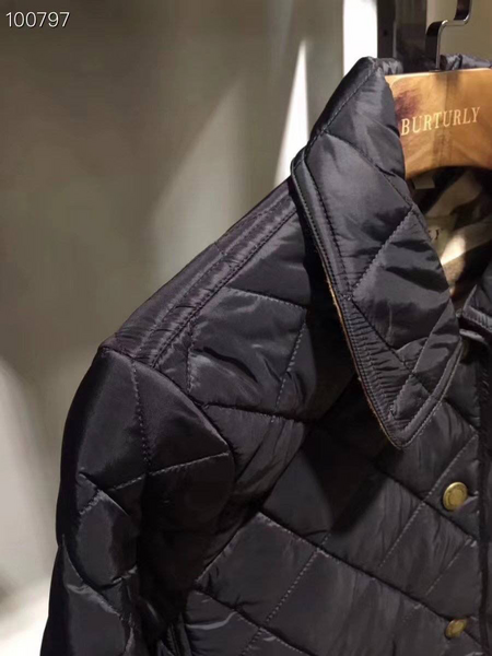 Куртка Burberry женский нейлон черный 37762-3