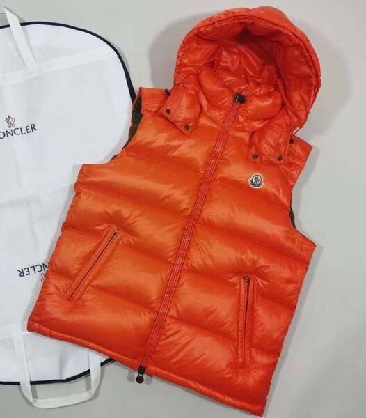 Мужской жилет Moncler мужской оранжевый 161560