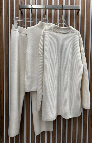 Костюм Loro Piana женский белый 128344-4