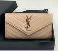 Кошелек Saint Laurent женский кожа песочный 149773
