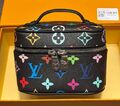 Косметичка Louis Vuitton женский кожа черный 174081-1