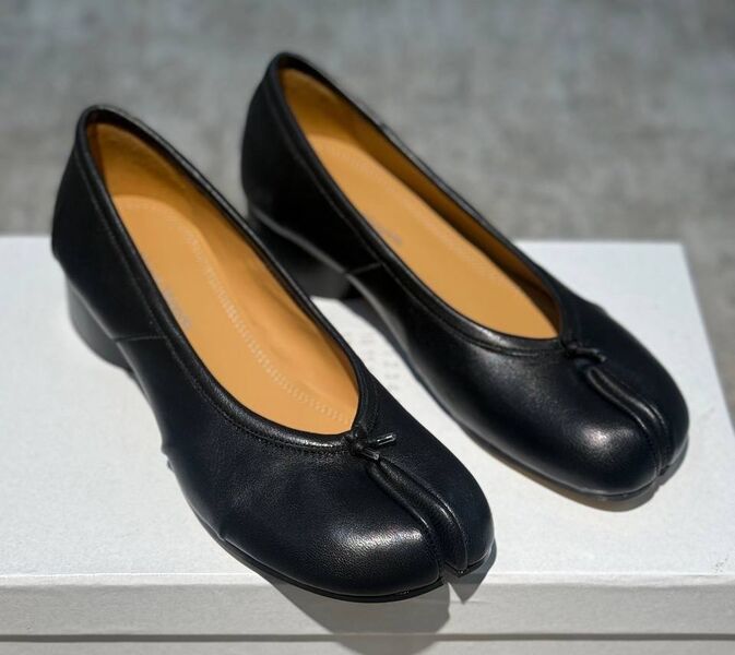 Туфли Maison Margiela женский кожа черный 197250