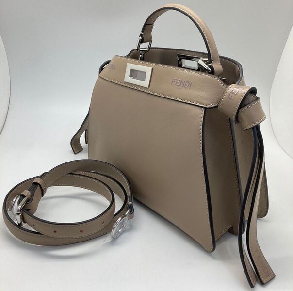 Сумка Fendi Peekaboo женский кожа графитовый 119924