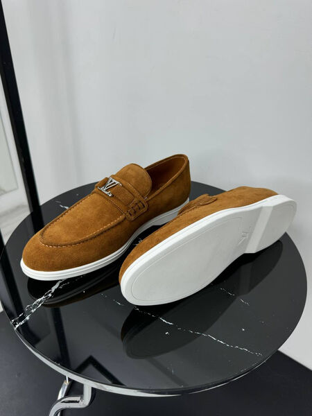 Мужские лоферы Louis Vuitton мужской замша бежевый 192892-3