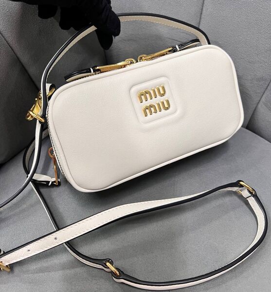 Сумка Miu Miu женский кожа белый 189574
