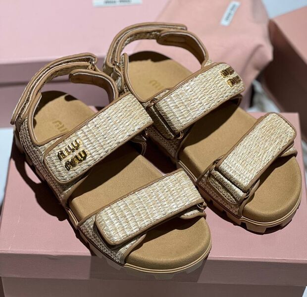 Сандалии Miu Miu женский текстиль бежевый 152706