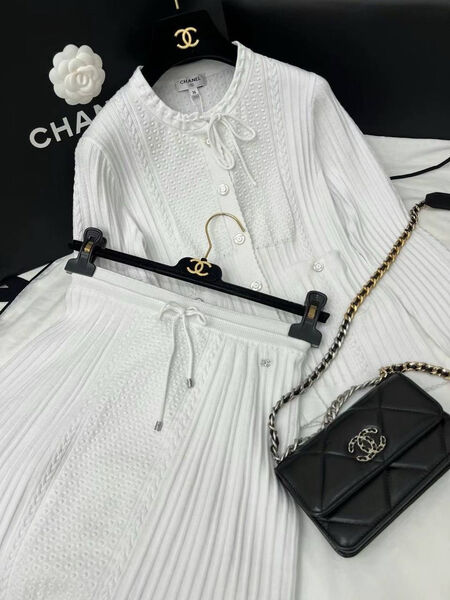 Костюм Chanel женский белый 186238-4